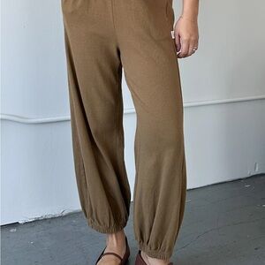 Le Bon Shoppe Balloon Pants in Tobacco